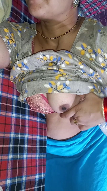 Hot sexy Kitu Bhabhi was enjoyed by her step brother’s pussy early in the morning