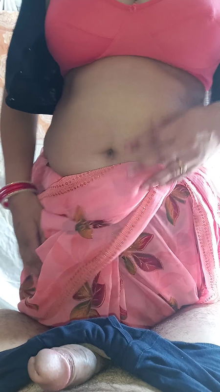 Hot sexy Kitu Bhabhi called her lover and enjoyed fucking him in the old house by straightening his dick
