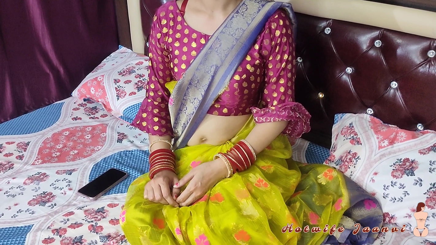 Sexy bhabhi makes yummy coffee from her fresh breast milk for devar by squeezing out her milk in cup (Hindi audio)