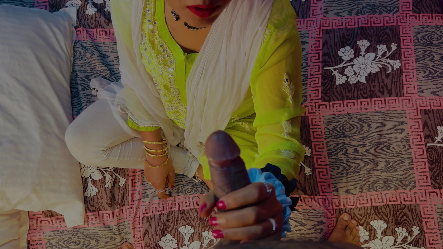 Sasur and Newly Married Bahu Sex with Dirty Talk in Alone Room