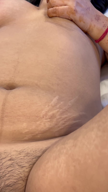 A traveler stays in the hotel and to make his night hot and sexy, calls the local sexy girl, hardcore sex,