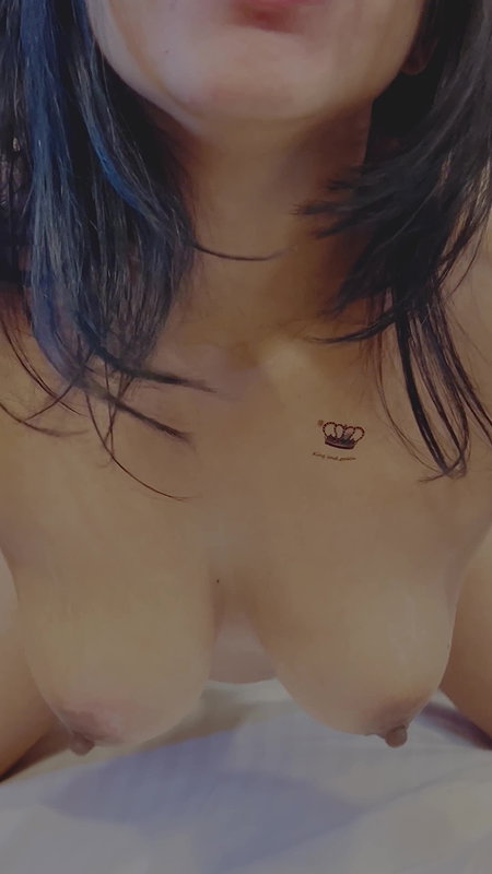 A traveler stays in the hotel and to make his night hot and sexy, calls the local sexy girl, hardcore sex,