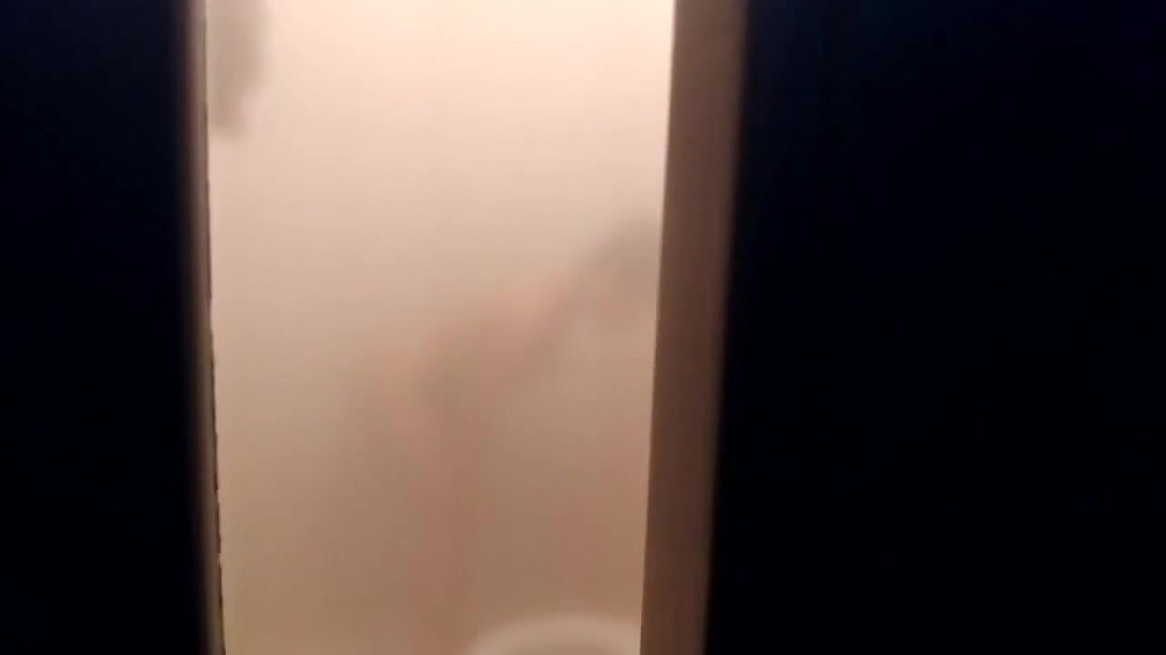 filming sexy cousin taking shower