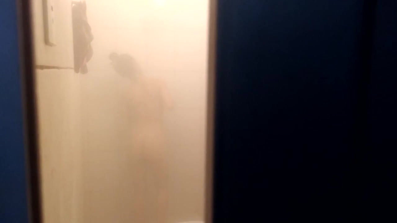 filming sexy cousin taking shower