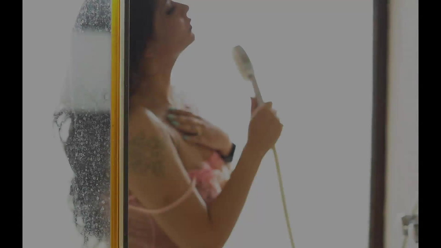 indian bhabhi aabha in pink nchemise babydoll