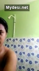 Hot face desi wife before bath