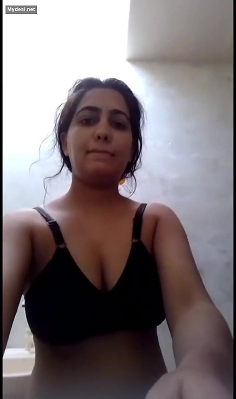 Delhi sexy Young Girl NUdes beauty show