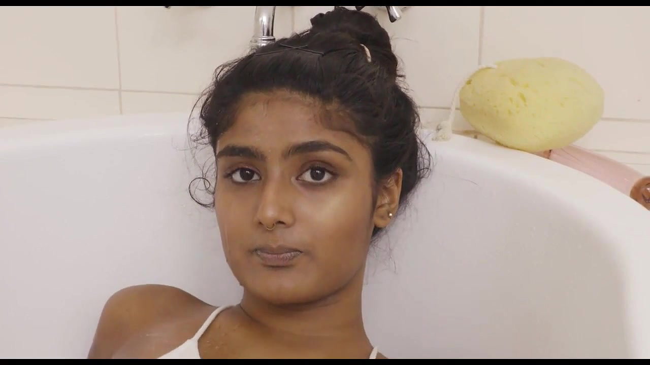 indian teen rhea bath tube masturbation 1