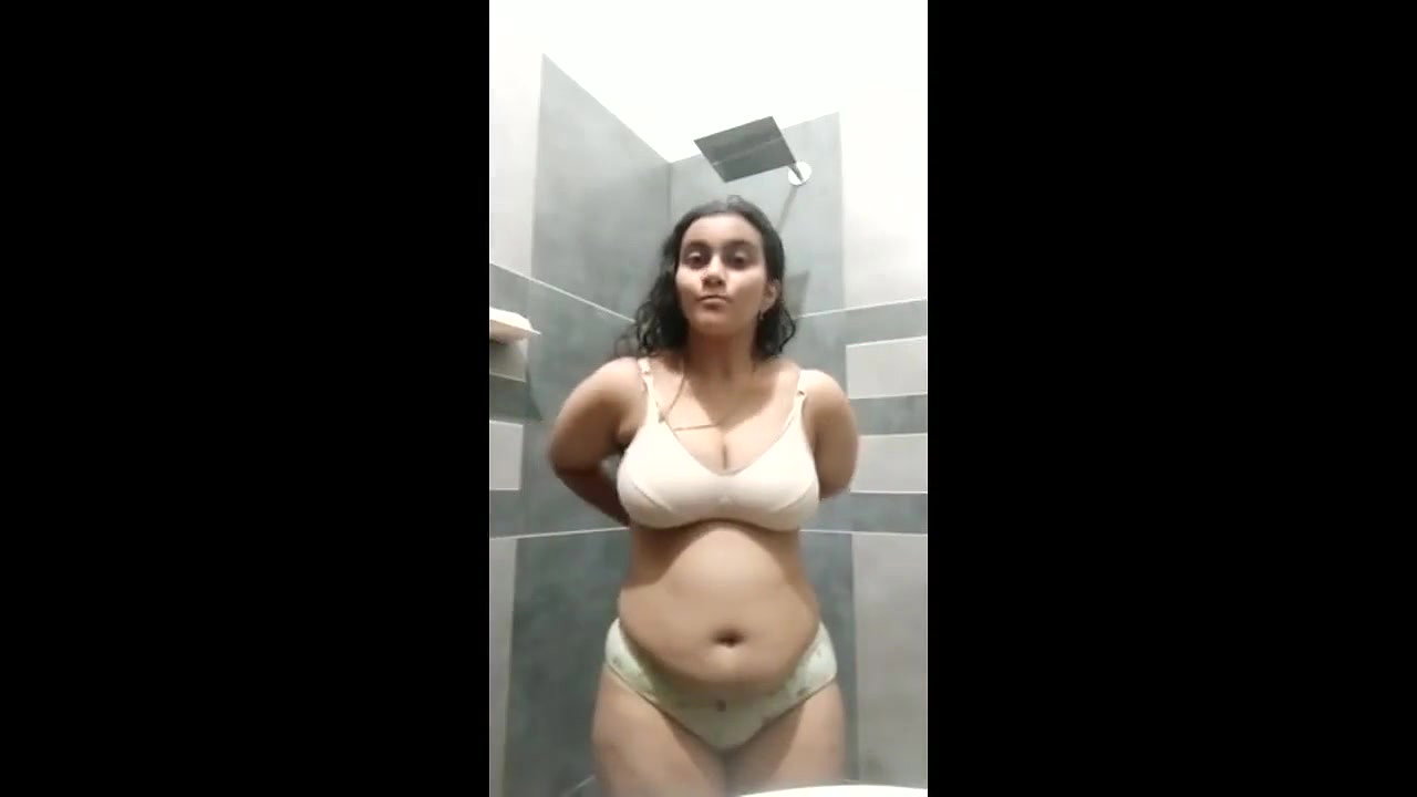 kerala girl irfana undressing