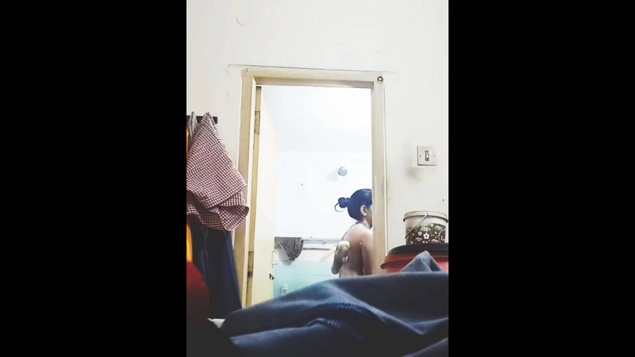 nandini next door neighbor girl shower 2