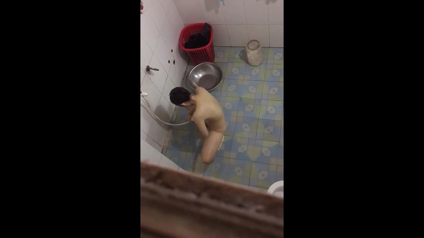 nepali college girl hiddencam shower 3