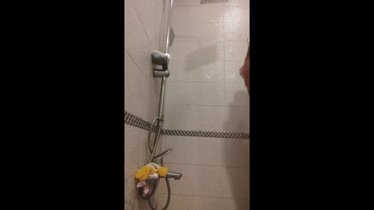 sexy tamil girl bathing video