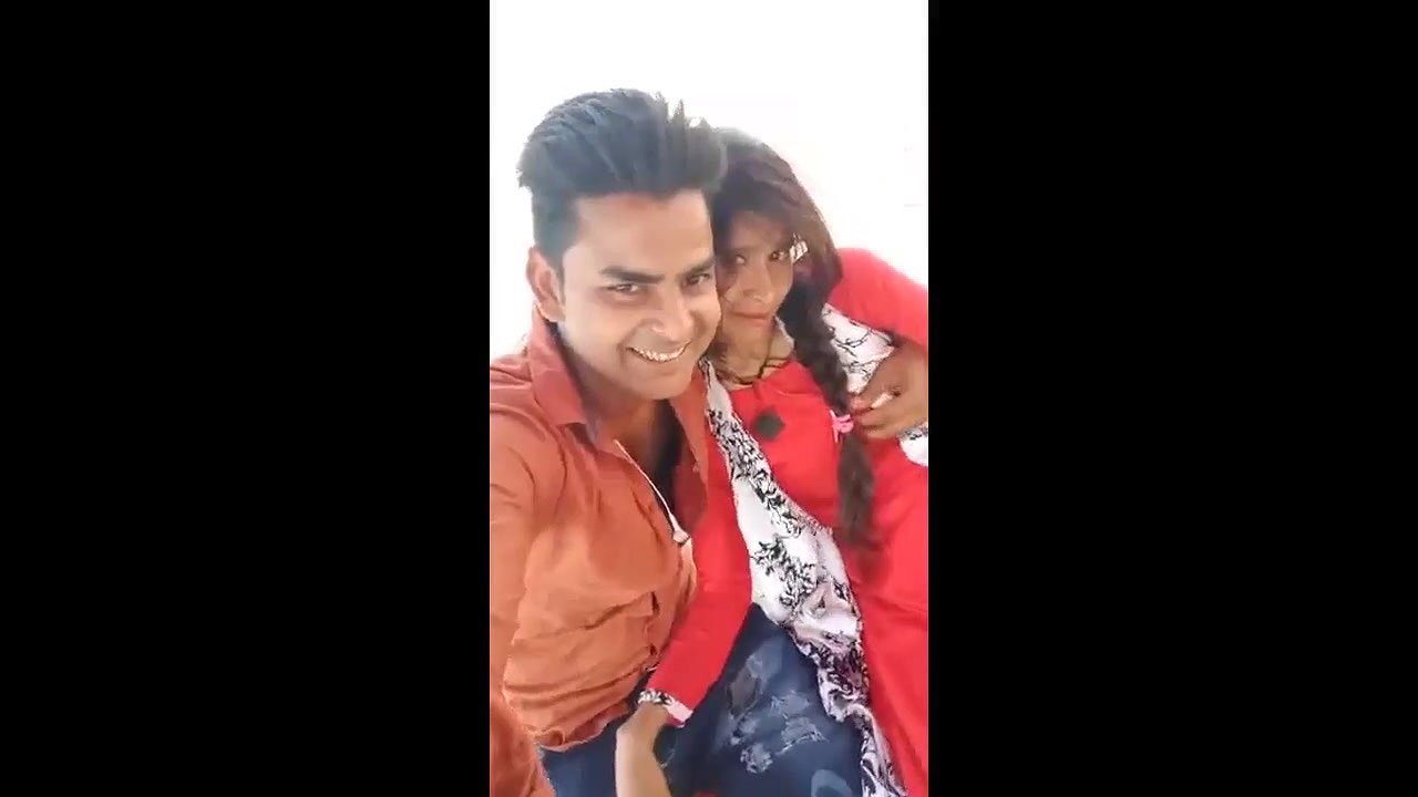 couple kissing in outdoor and press boobs full hindi audio