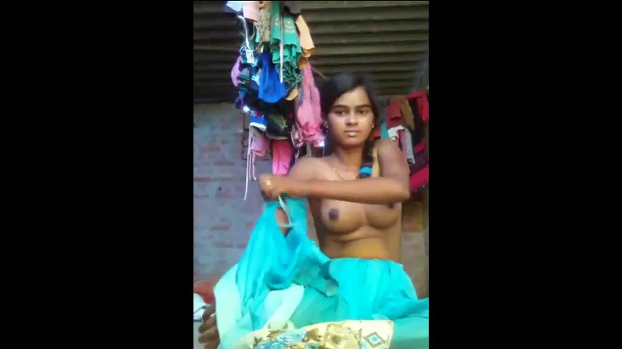 cute girl recording her nude video