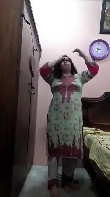 Milk Tanker Paki Wife Showing