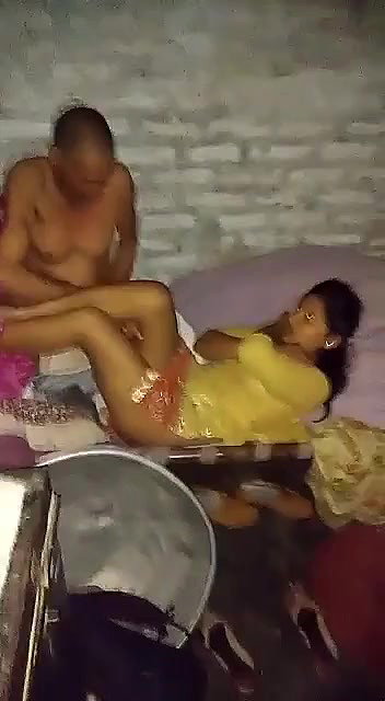 Desi villag wife fucking with old father in lw