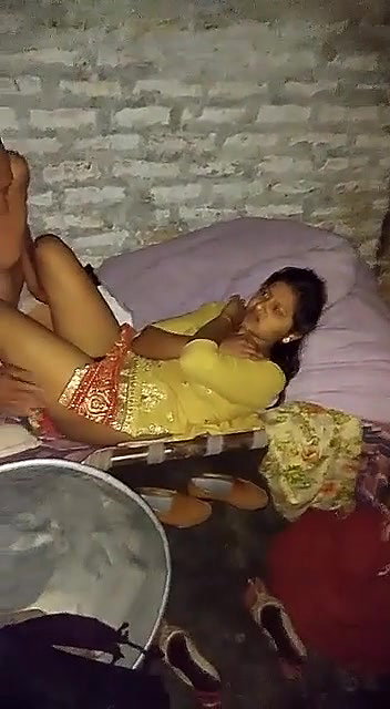 Desi villag wife fucking with old father in lw