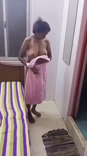 Bhabhi nude captured
