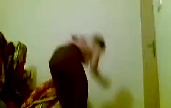 Desiwife Boob show to Delivery boy