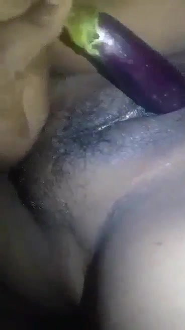Beautiful bhabhi masturbating by brinjal