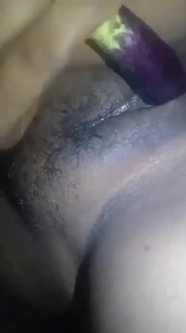 Beautiful bhabhi masturbating by brinjal