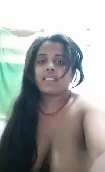 Horny BBW Paki Bhabhi Shows her Boobs and Pussy