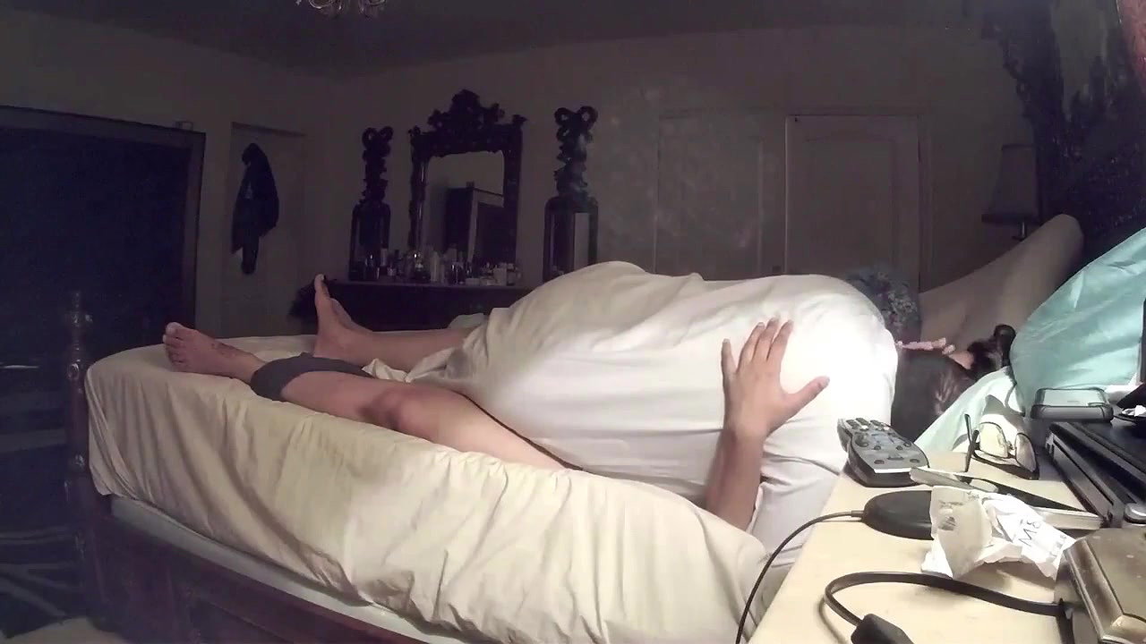 Young Pakistani wife lick suck fuck with hubby