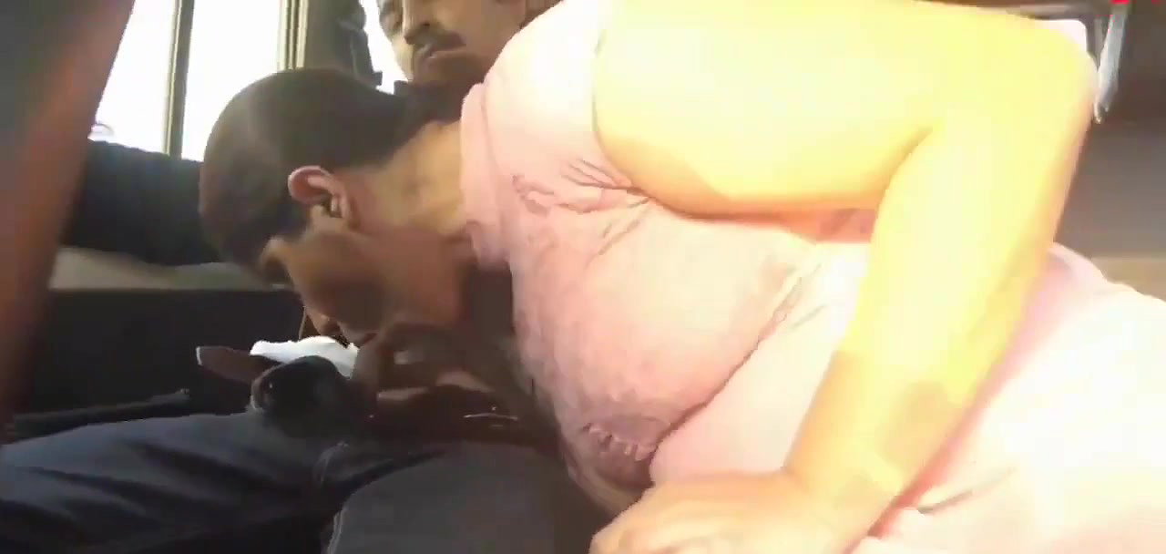 Desi hOT seCRTRY FKED IN cAR