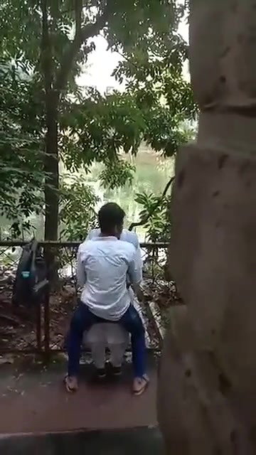 Young lover Outdoor Sucking & Fucking