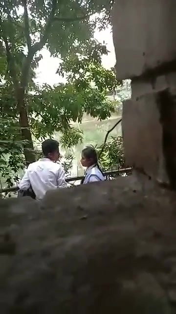 Young lover Outdoor Sucking & Fucking