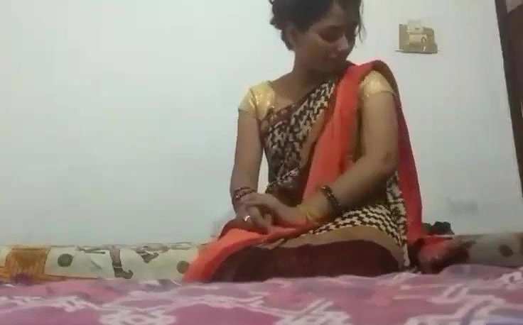 Desi Secrtry with Manager