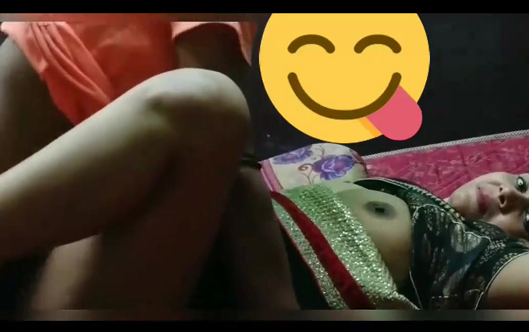 DEsi Servnt aunty with Owner