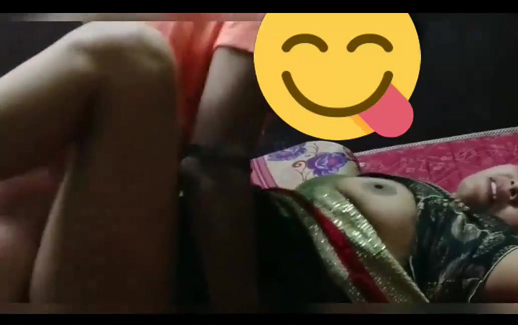 DEsi Servnt aunty with Owner