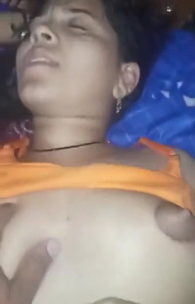 Desi Bhabhi shaved pussy fuked by devr