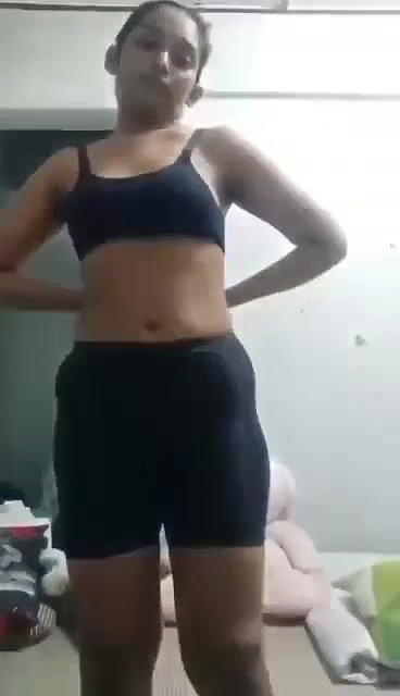 Very Beautiful Tamil Girl Strip & Fingering her Pussy