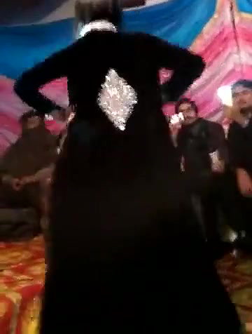 Desi Daring HOrny Grl with soopr hoot BOobs in Wedding Party