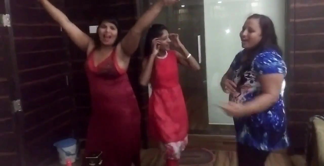 Desi Couples Group Party dancing ENJOY