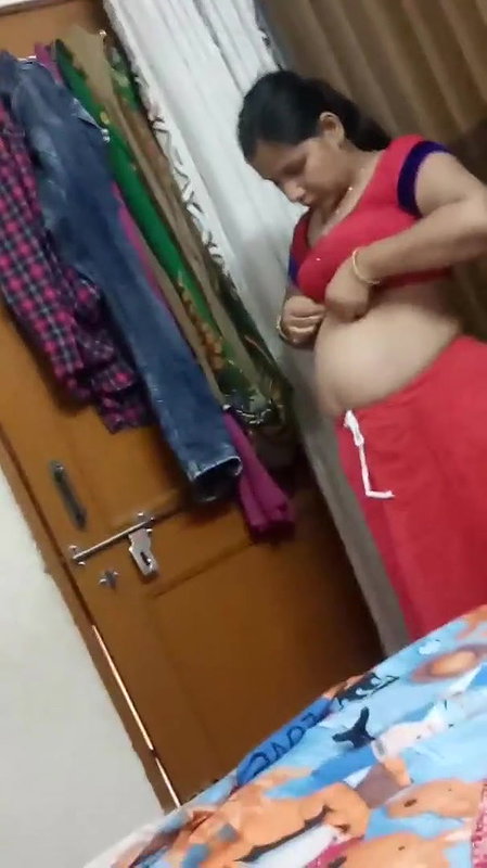 Very Beautiful Bhabhi Wearing Clothes