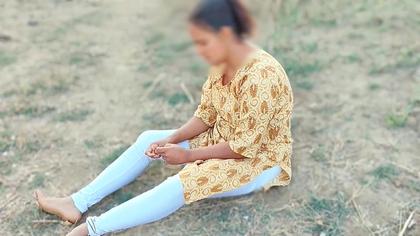 Beautiful Indian village Stepsister Suman sex in Jungle outdoor with her stepbrother, xxx video tight pussy getting fucked hindi