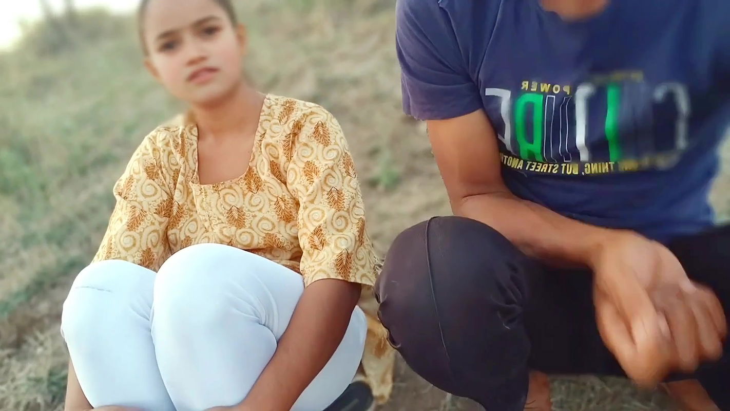 Beautiful Indian village Stepsister Suman sex in Jungle outdoor with her stepbrother, xxx video tight pussy getting fucked hindi