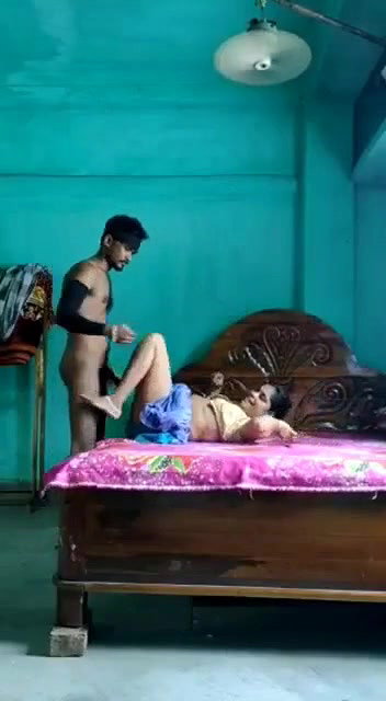 Mature bhabhi fucking by devar