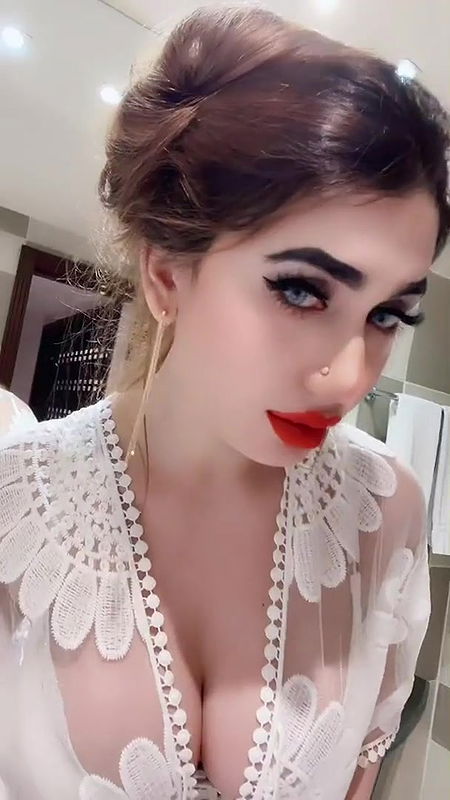 Hot Model JoinMyApp Video