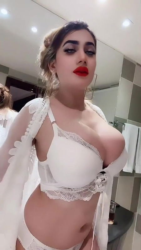 Hot Model JoinMyApp Video