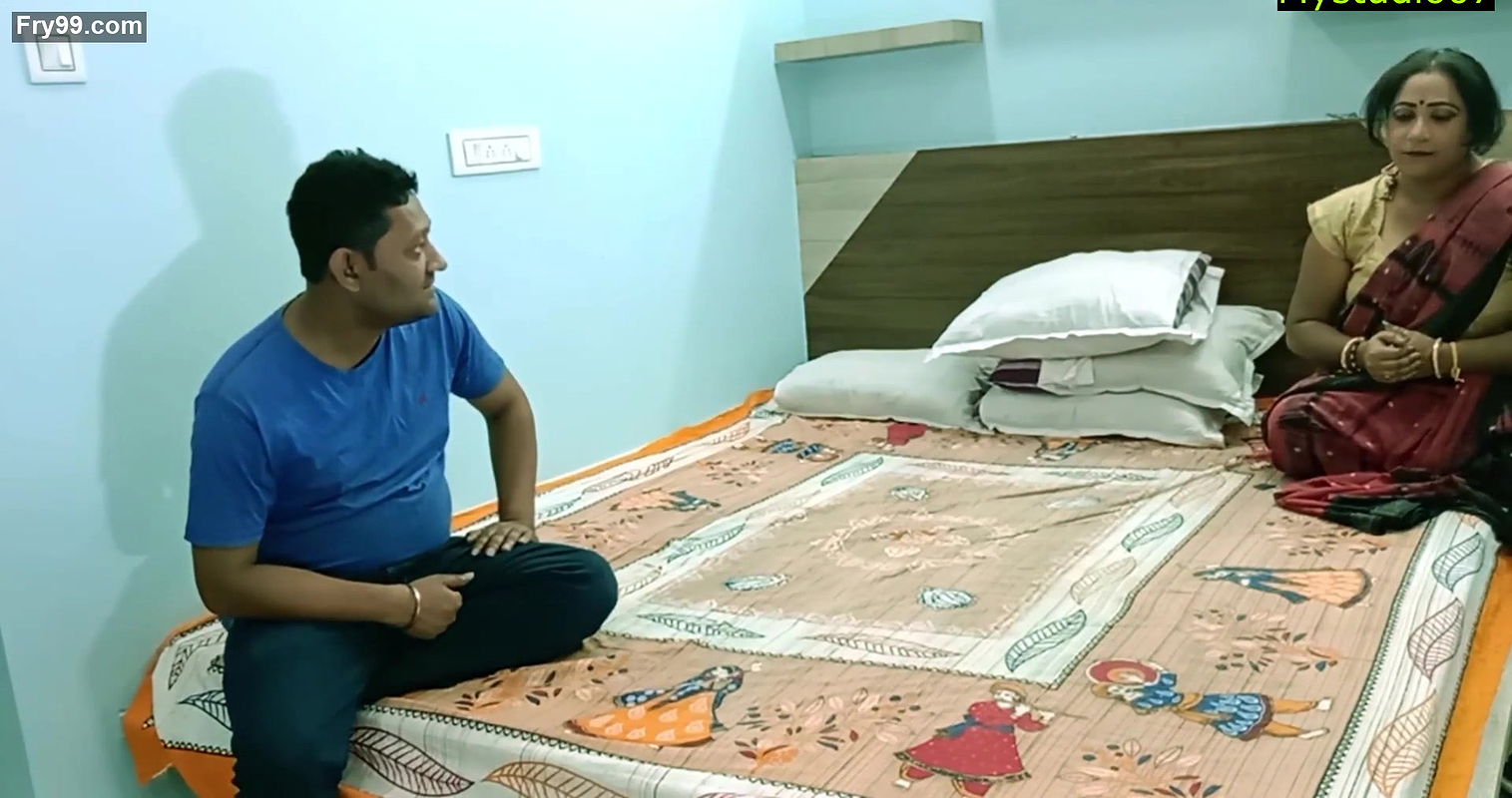 Indian Banker having hot sex with beautiful bhabhi for approve loan!!