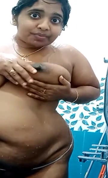 Horny Mallu Bhabhi Bathing and Nude Dance