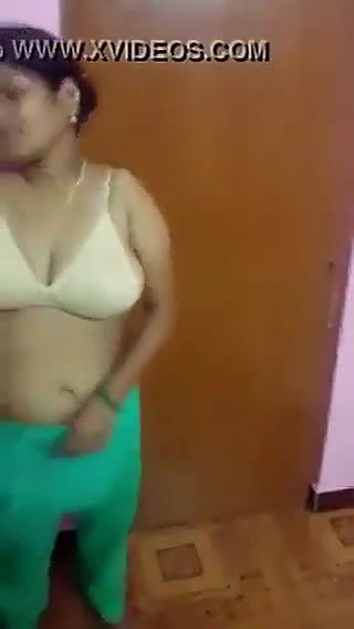 Bhabhi changing, captured by devar
