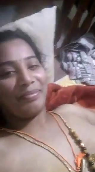 Married bhabhi making video for lover