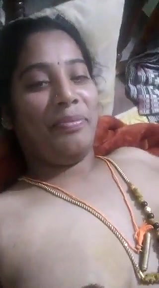 Married bhabhi making video for lover