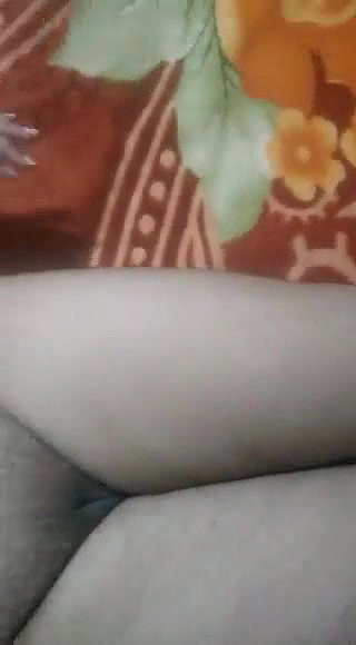 Married bhabhi making video for lover