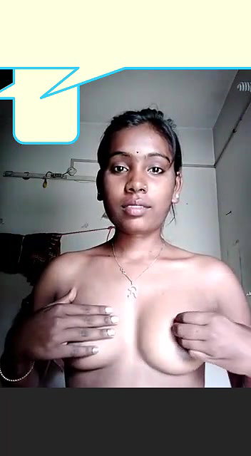 Desi Girl Shows her Boobs on Vc